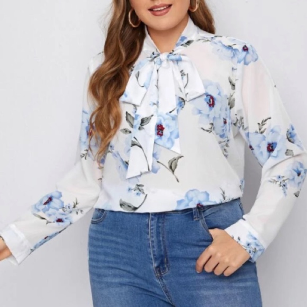 Plus Tie Neck Floral Top 1XL NWT